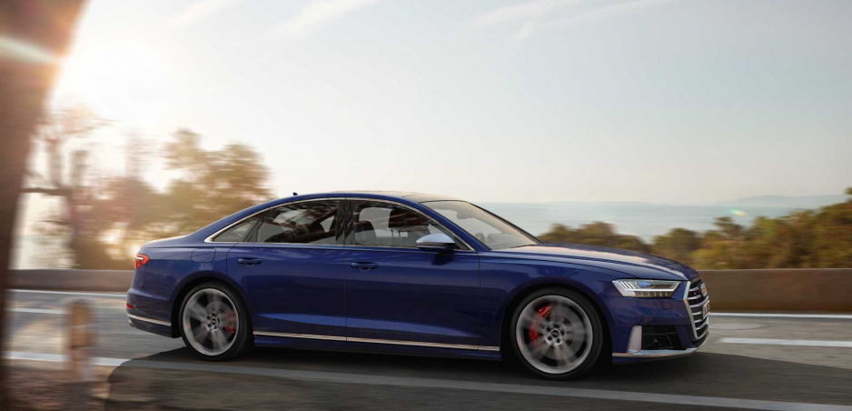 Audi S8 sa spoľahne na výkonný benzínový motor