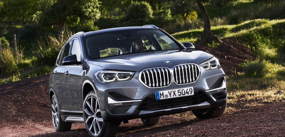 BMW X1 dostalo novú masku a dočká sa plug in hybridného pohonu