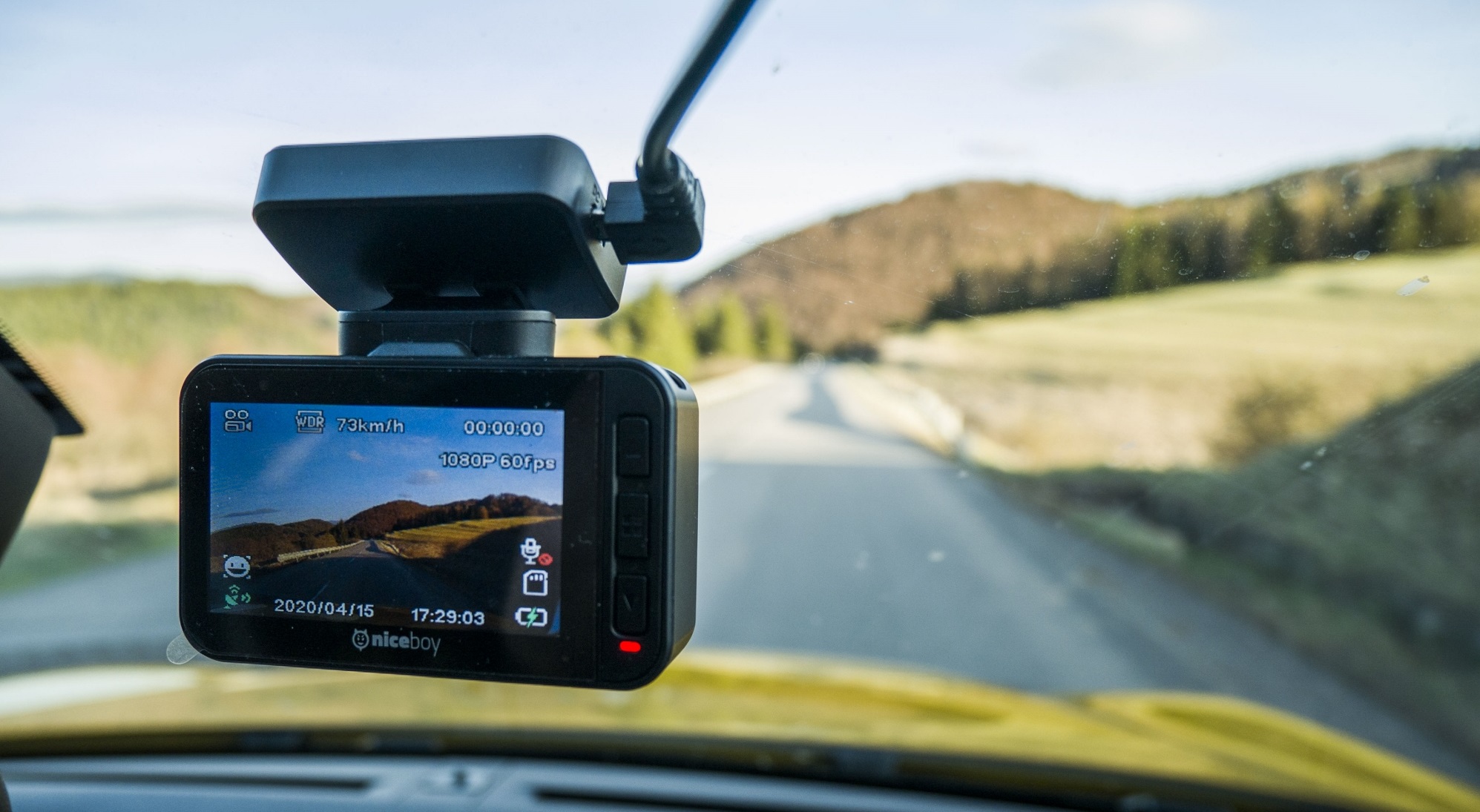 Dashcam u nás a u susedov. Kde všade je legálny? (archív)