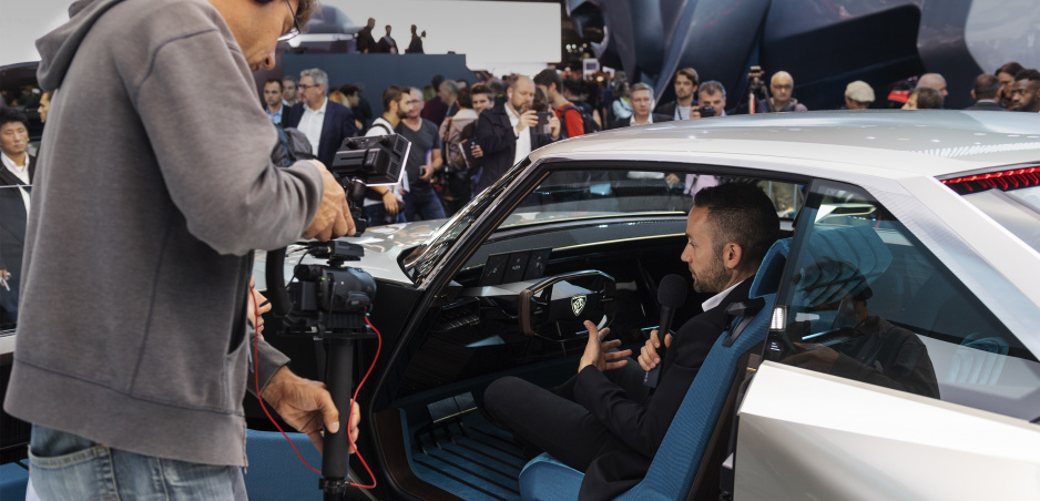 Galéria: Najväčšou hviezdou Peugeotu v Paríži je koncept e-Legend