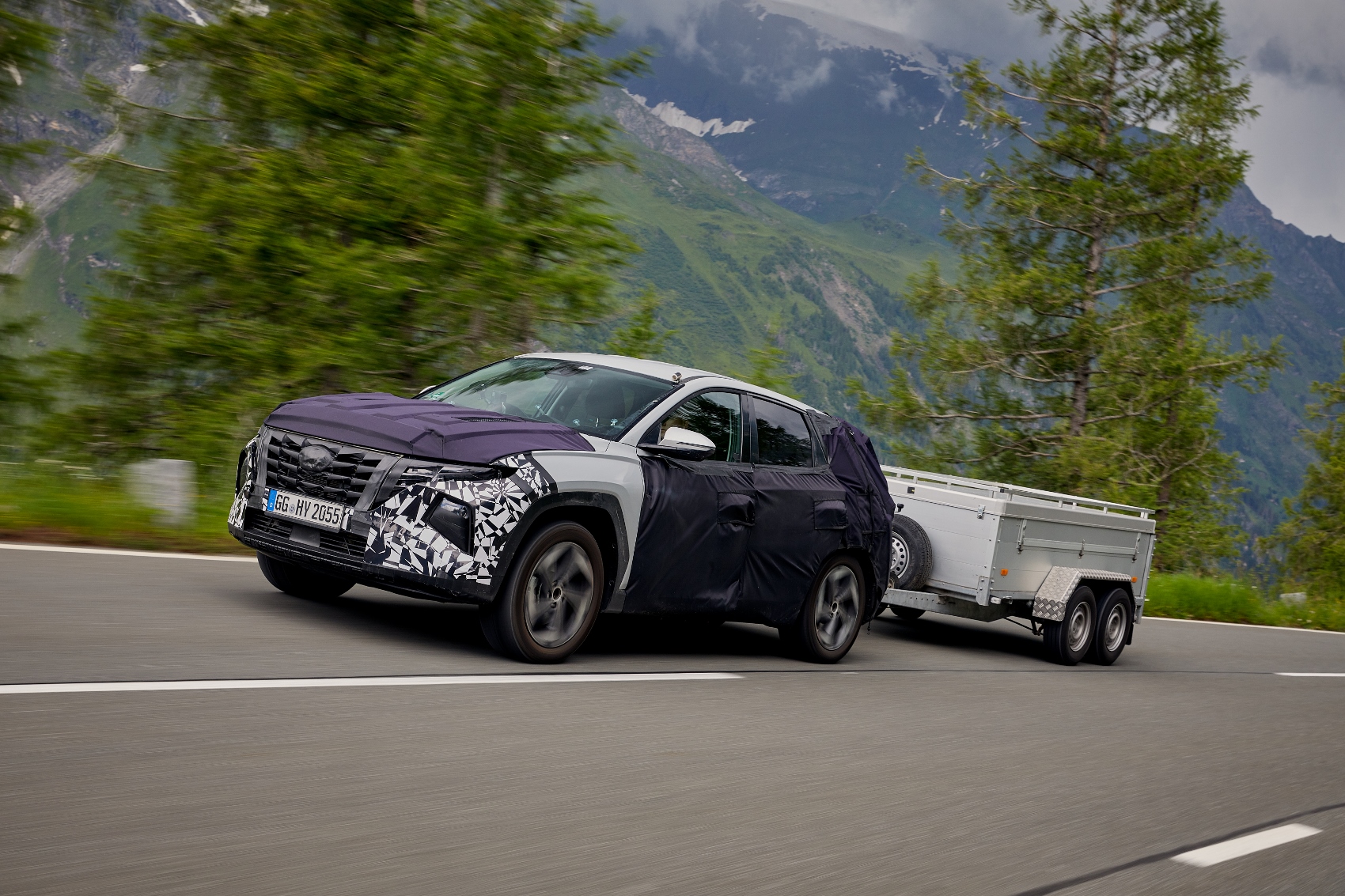 Hyundai dokončil testovanie nového Tucsonu mYOoQOSFlb all-new-hyundai-tucson-trailer-testing-3-1700x