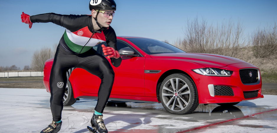 Jaguar predstavil XE 300 Sport netradične, pretekmi s olympijským víťazom