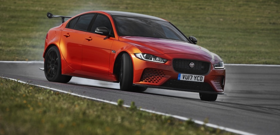 Jaguar XE SV Project 8 je športová novinka aj na bežné cesty