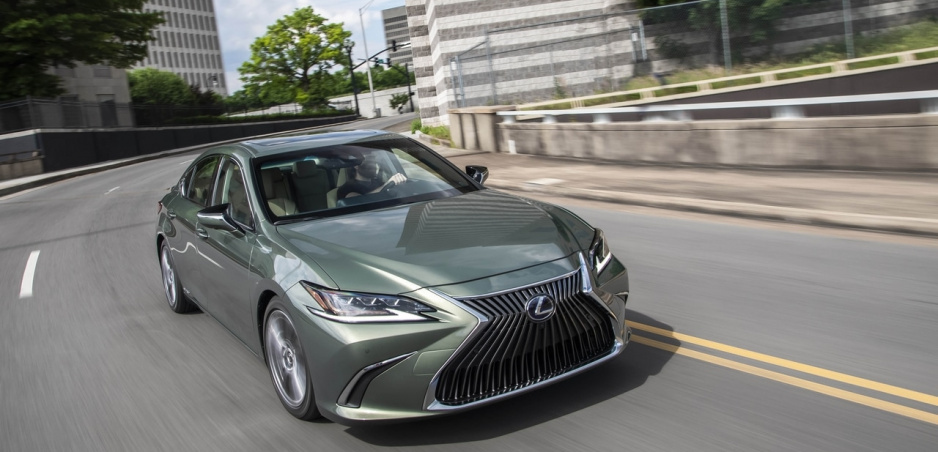 Lexus ES 300h získal v Ecoteste autoklubu ADAC štyri hviezdičky