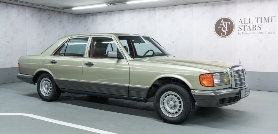 Mercedes S 126 z roku 1982 s nájazdom 36 000 km je na predaj. Zoznámte sa s jeho históriou