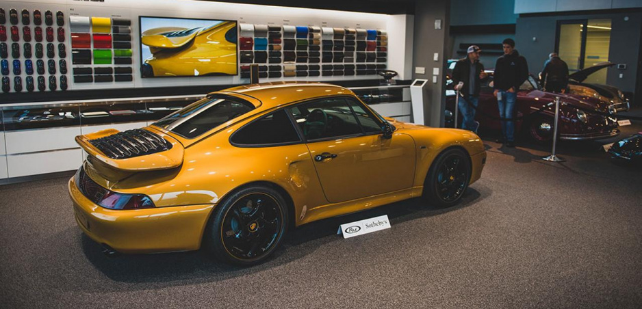 Porsche znovu vyrobilo 20 rokov starý model. Vydražilo ho za 2,7 milióna