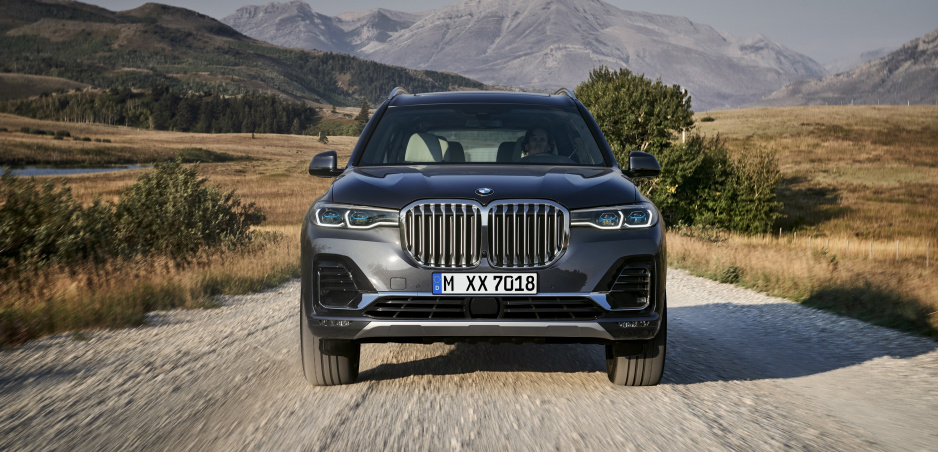 Pozrite si nové BMW X7, dostalo najväčšie obličky v histórii značky