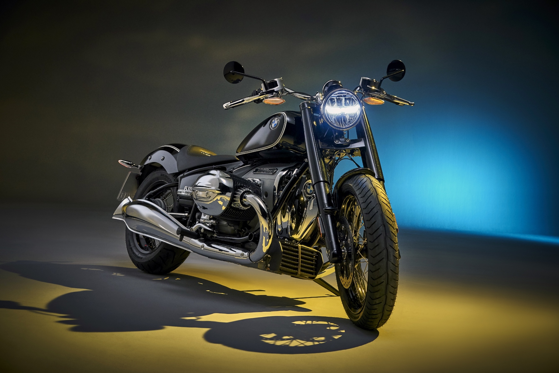 Pozrite si v galérii nový motocykel BMW R18 bD1CLYNF0A bmw-r-18-16