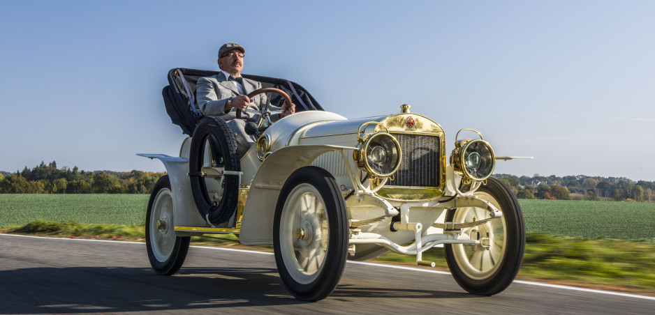 Škoda vrátila život jedinému zachovanému Laurin & Klement BSC z roku 1908