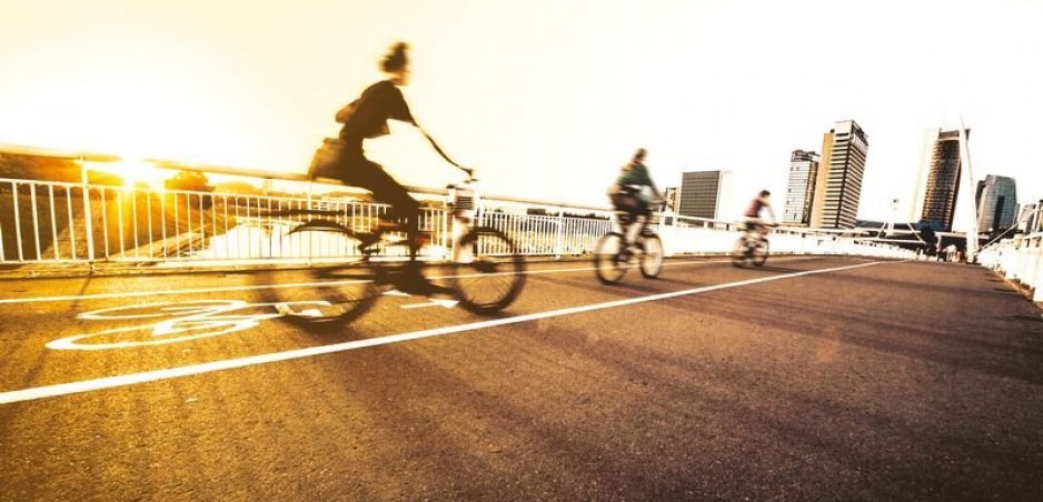 Spolužitie medzi cyklistami a vodičmi na cestách nie je jednoduché, zhodujú sa obe skupiny