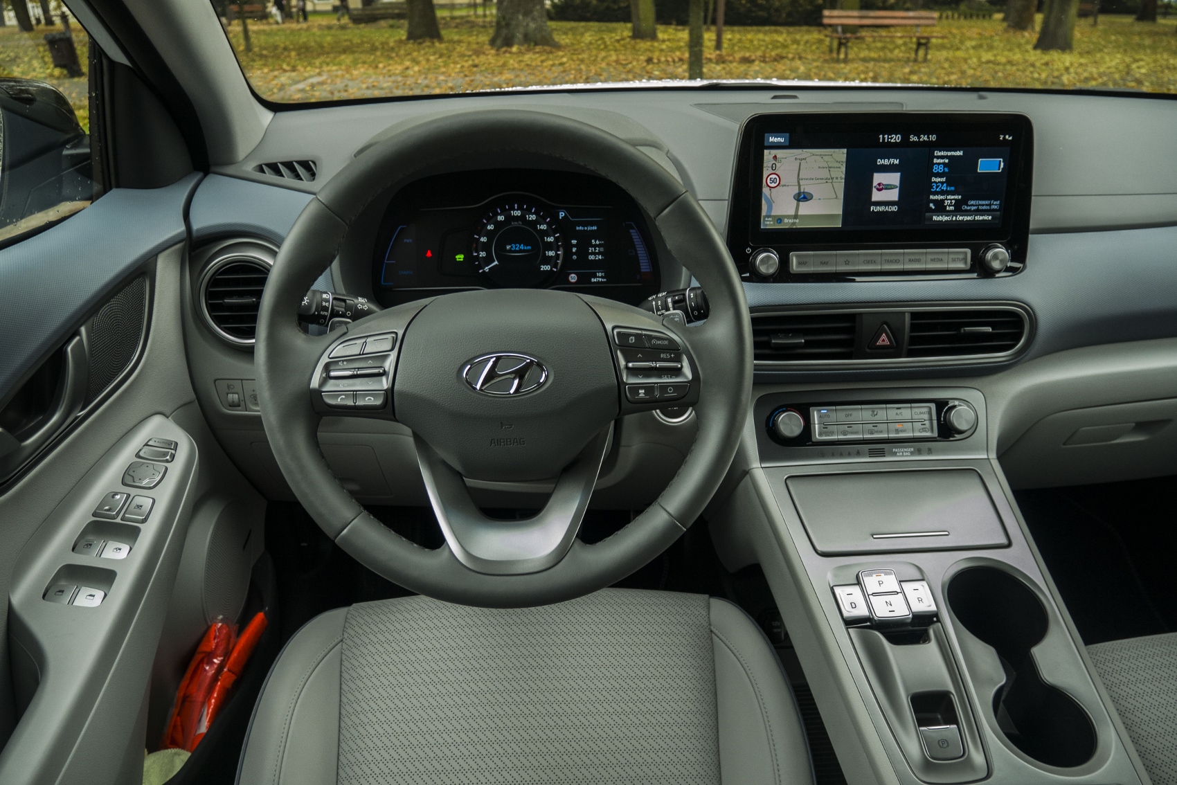 Test: Hyundai Kona Electric má výborný dojazd, spotrebu a jednu chybu LclAcX0mdB hyundai-kona-electr