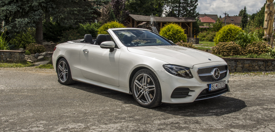 Test Mercedes E 400 kabriolet: Otvorenú strechu si užijete aj v chladnom počasí