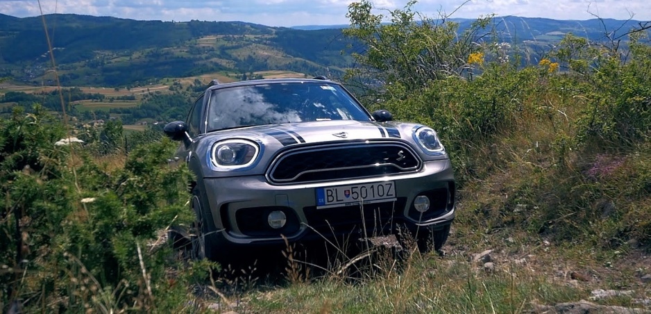 TEST: MINI Countryman - vyskúšali sme, či sa "terénna" verzia hodí aj pre život na lazoch