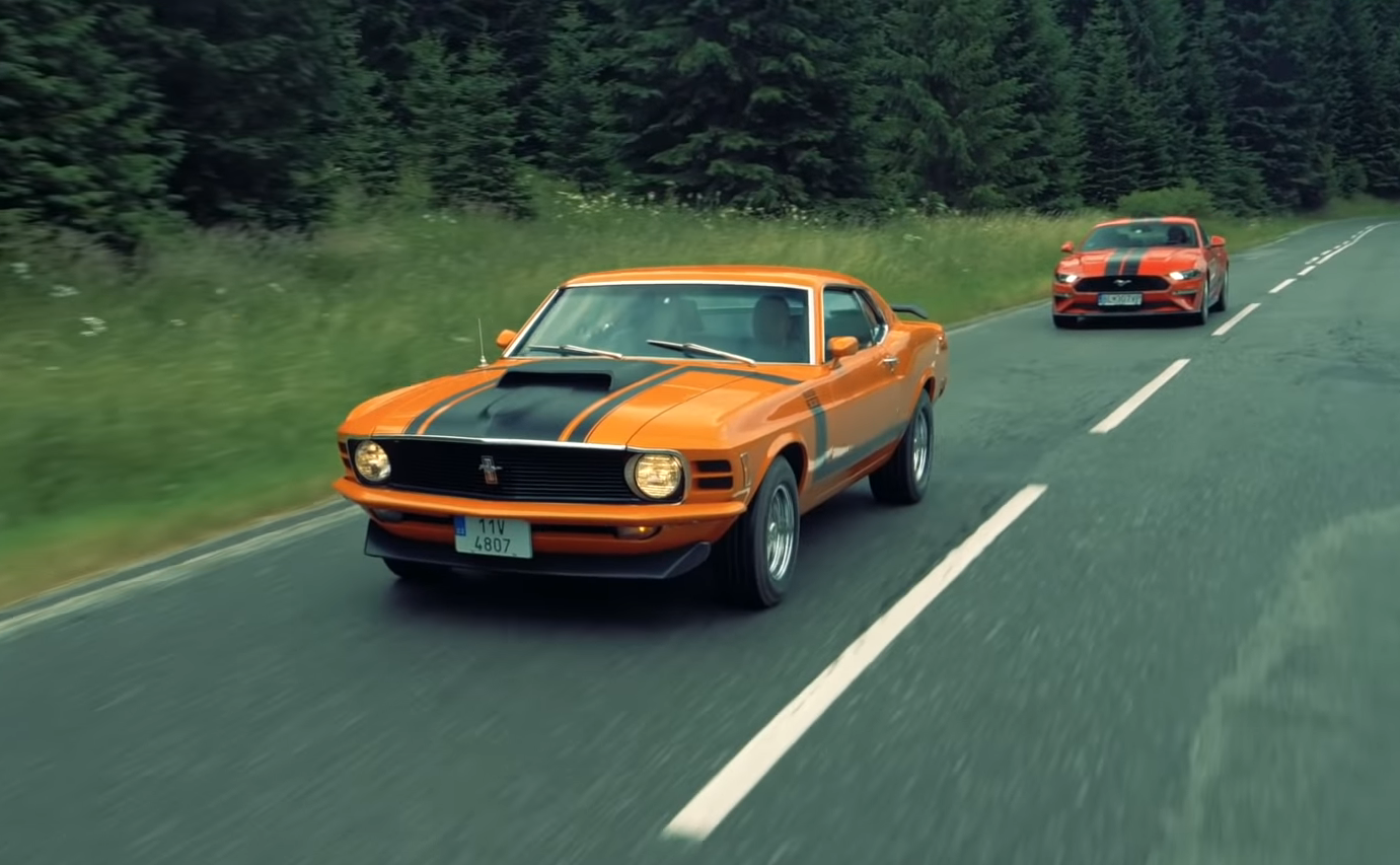Test Mustang 5,0 V8 GT a BOSS 302: Moderna a história. Ktorý je lepší?