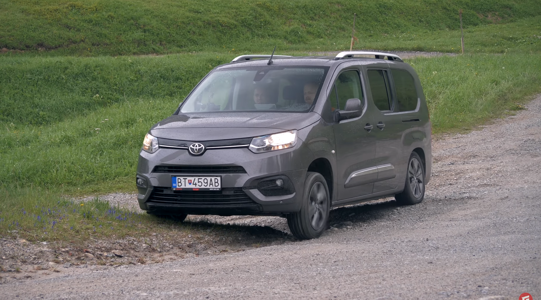 Test: Na Toyotu Proace City Verso sme sa pozreli z praktickej stránky