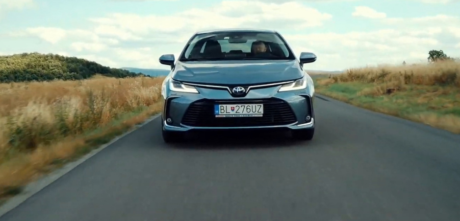 Test: Toyotu Corollu Hybrid sedan sme vyskúšali na rôznych typoch ciest