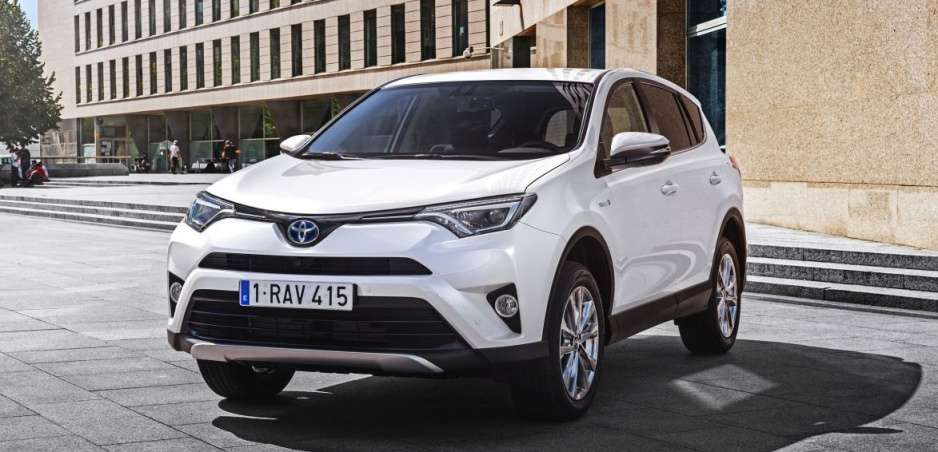 Toyota RAV4 je ďalším autom, ktoré z ponuky vypúšťa diesel