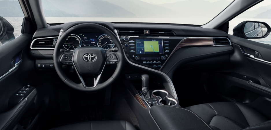 Toyota si dala patentovať systém proti zlodejom. Ostrieka ich slzným plynom