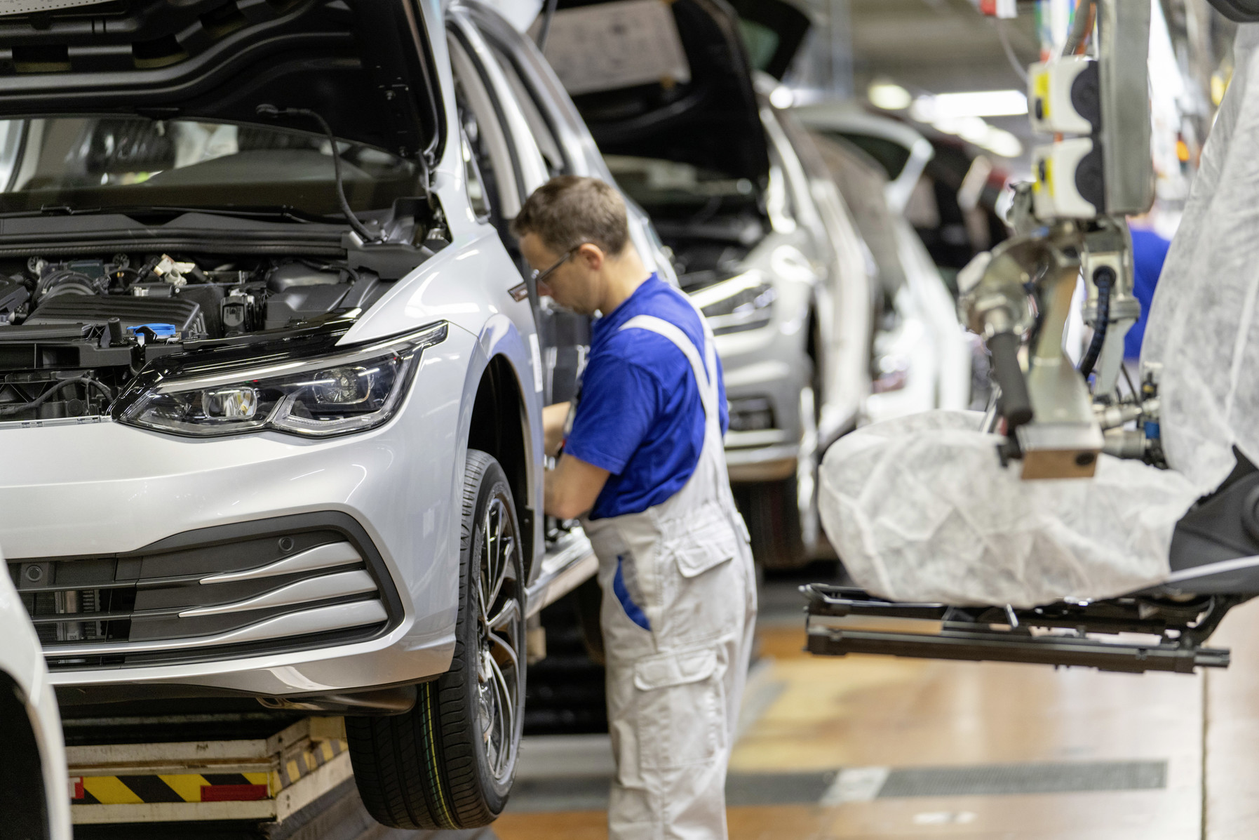 Volkswagen po problémoch obnovil dodávky Golfu. Rovnaký krok očakávame s Octaviou