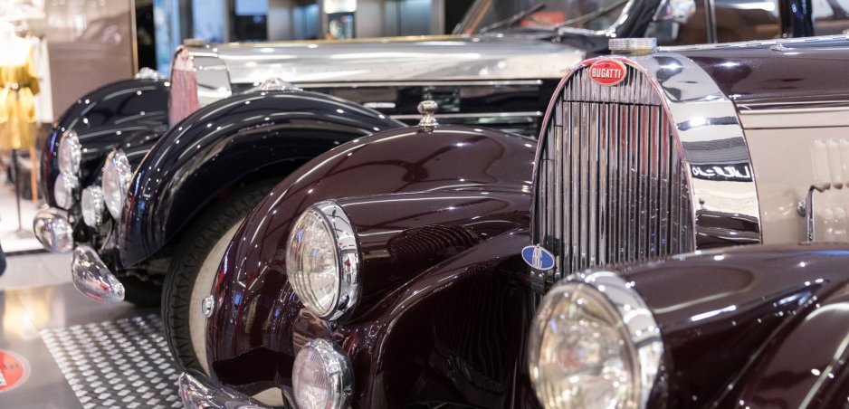 Výstava "Žijeme Bugatti" zavítala do Bratislavy. Pozrite si 18 historických modelov na fotkách