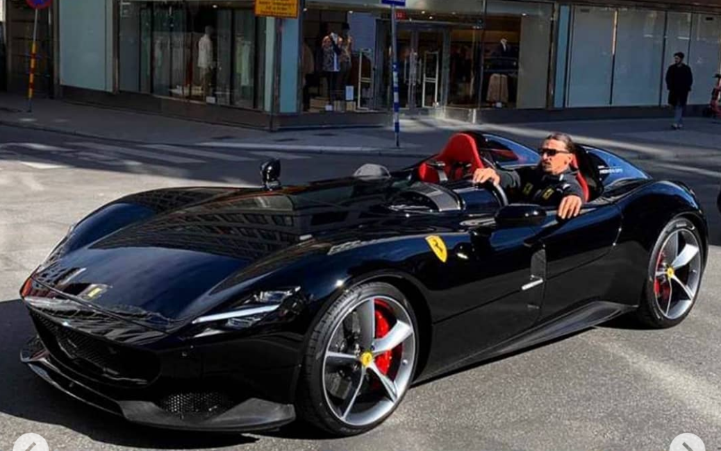 Zlatan Ibrahimovic púta pozornosť svojím Ferrari Monza SP2