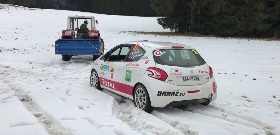 Zúčastňujeme sa na Janner Rallye: Pneumatiková ruleta a traktor