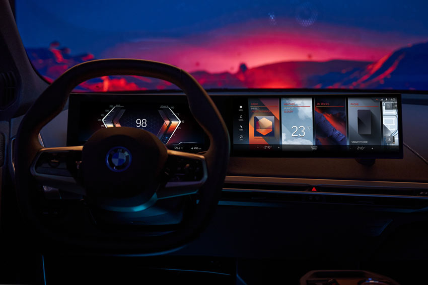 BMW predstavilo nový iDrive. Zachová si tlačidlá, ale bude ich menej