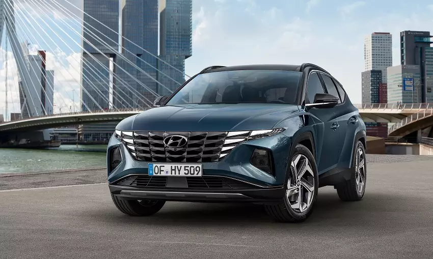 Nový Hyundai Tucson vyzerá výborne. Na displeji zobrazí zábery zo slepého uhla