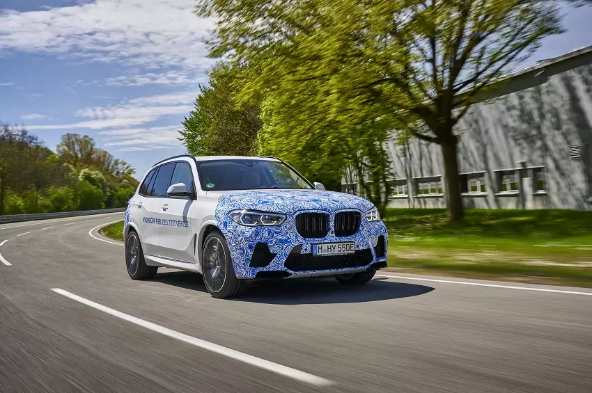 BMW spúšťa vlastnú výrobu vodíkových článkov pre iX5 Hydrogen