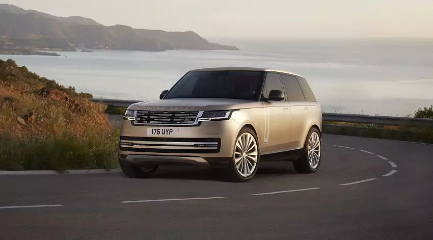 Nový Range Rover: Motor s BMW a PHEV s dojazdom 100 km