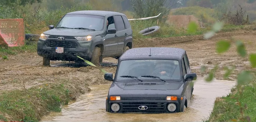 Test Lada Niva 4x4 Urban vs. Travel 4x4: Aj Niva má svoje limity