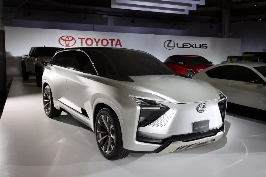Toyota - Lexus BEV (32)
