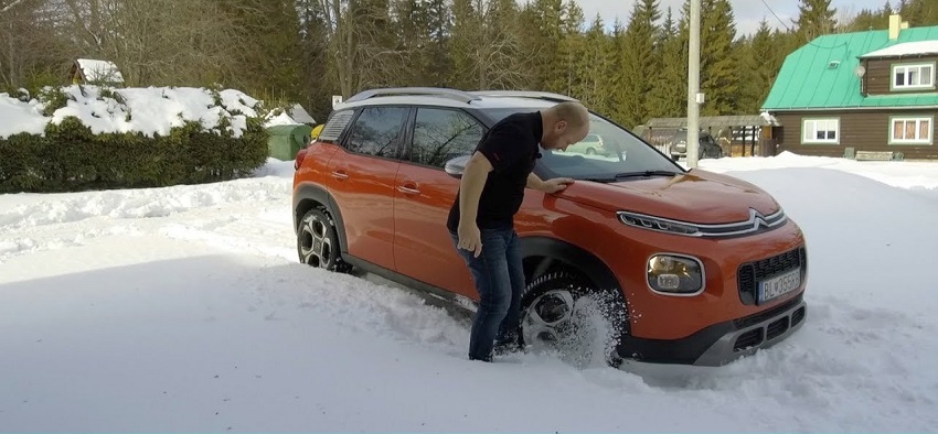 Ako parkovať na snehu v aute s automatickou prevodovkou (archív)