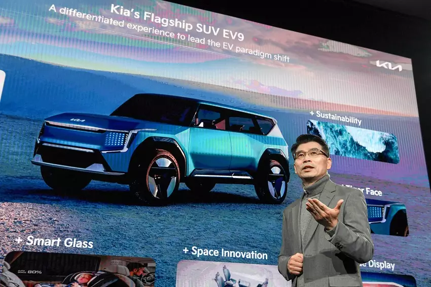 Kia chystá 14 elektromobilov, prvým bude EV9