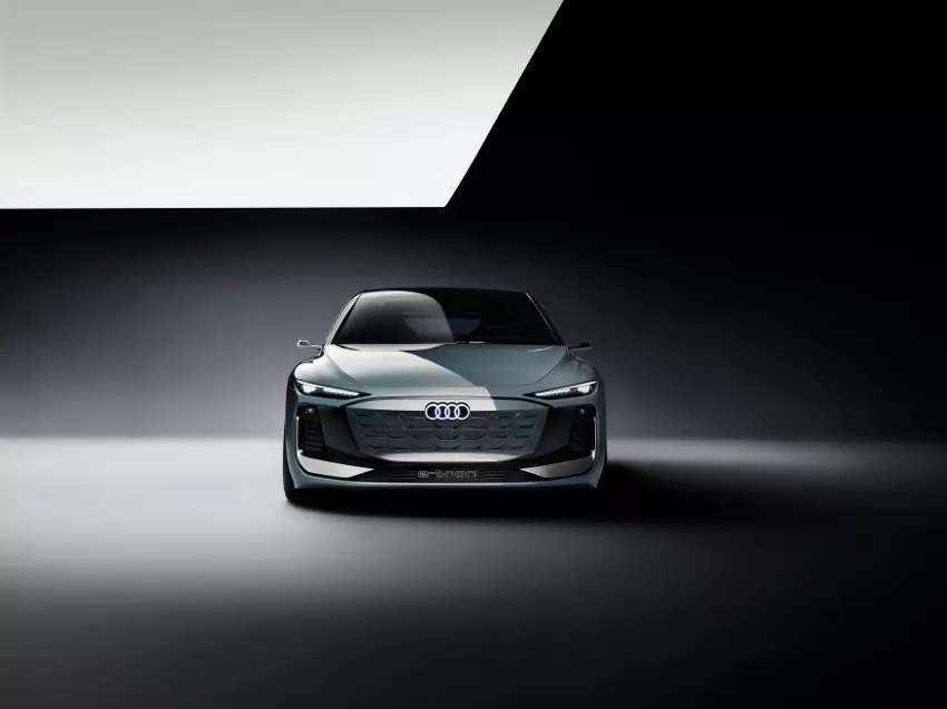 Audi A6 Avant e-tron concept (15)
