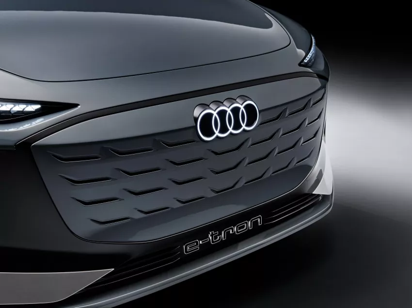 Audi A6 Avant e-tron concept (25)