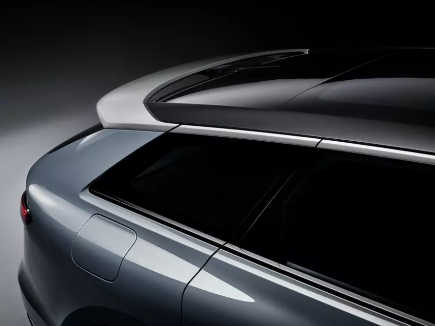 Audi A6 Avant e-tron concept (27)