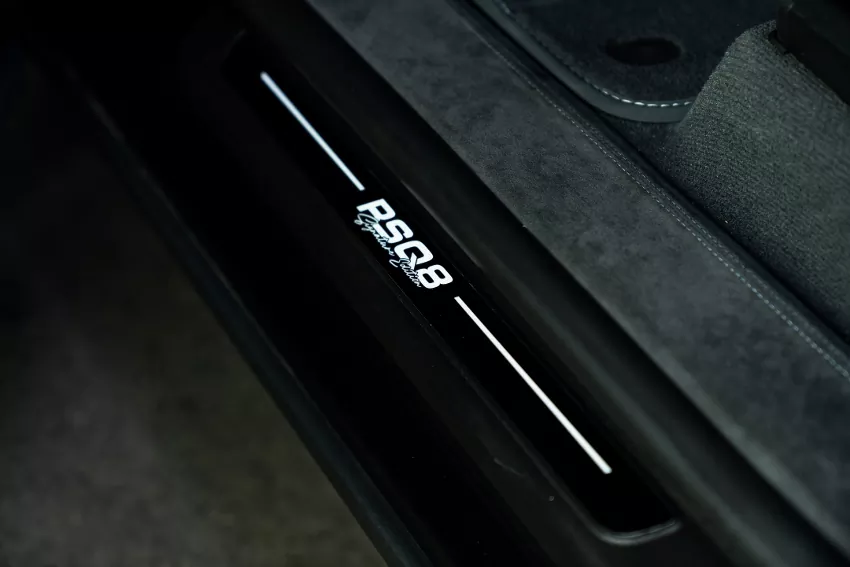 Audi RSQ8 Signature Edition (32)