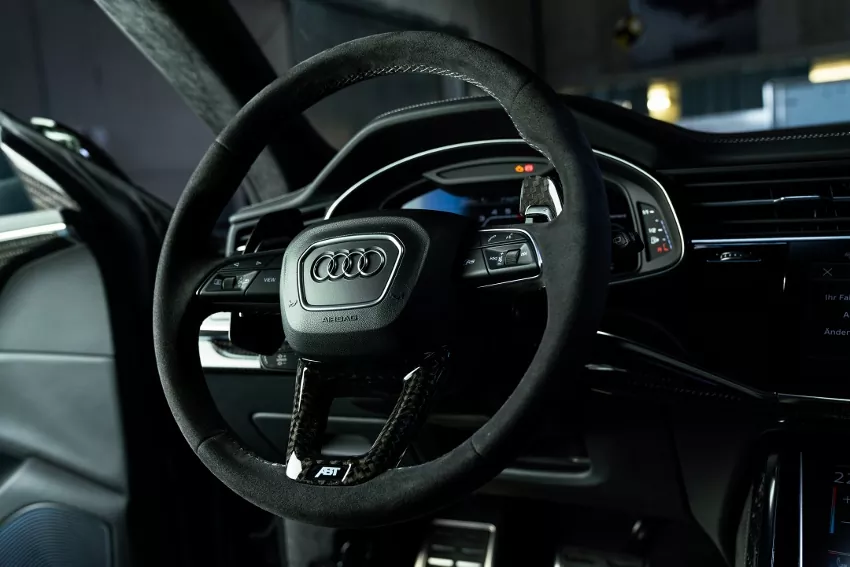 Audi RSQ8 Signature Edition (40)