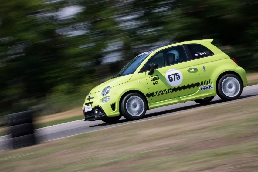 Pozrite si druhé kolo Abarth 500 Cupu v galérii