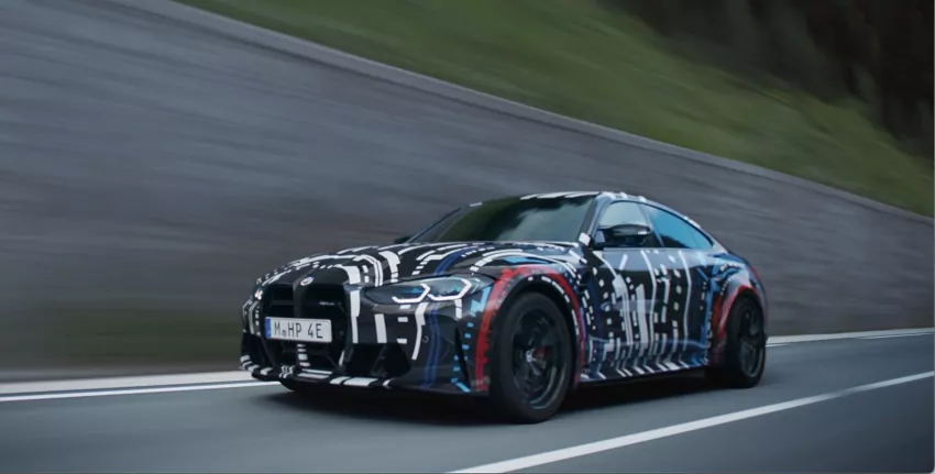 BMW už testuje nový štvormotorový pohon, bude rýchlejší v zákrutách