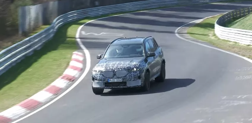 BMW už testuje modernizovaný model X5 M