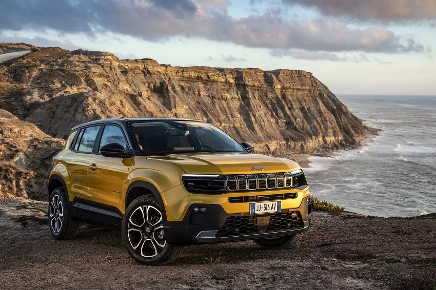 Jeep ukázal malé štýlové SUV Avenger