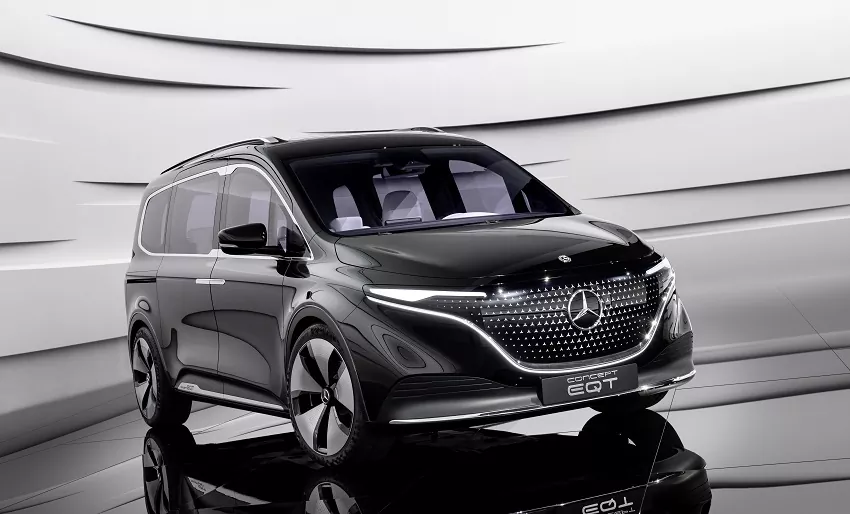 Mercedes a Rivian začínajú spoluprácu na výrobe elektrických vanov