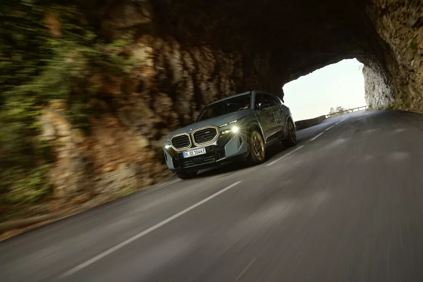 BMW XM (12)