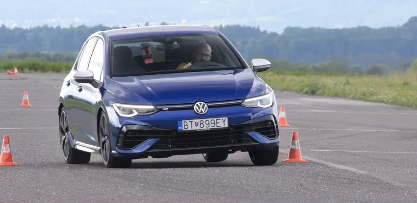 Test: Volkswagen Golf R Performance 2,0 TSI 4 MOTION