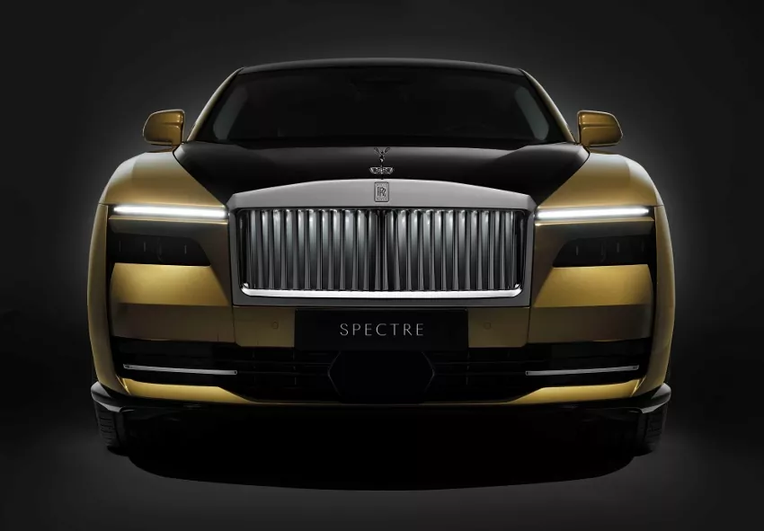 Rolls-Royce Spectre (7)