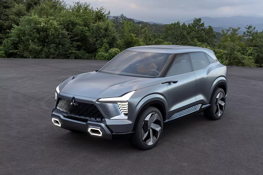 Mitsubishi chystá vlastný crossover XFC