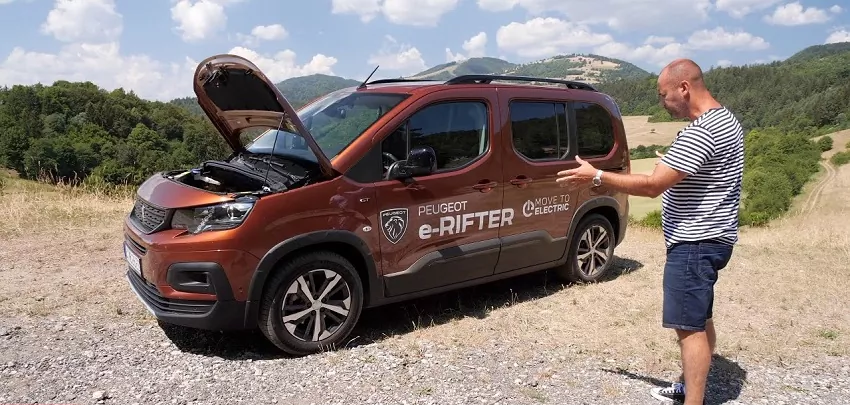 Test: Peugeot E-Rifter GT 100 kW