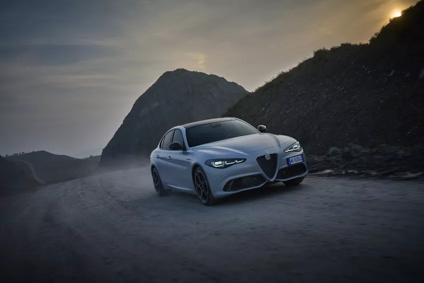 Alfa Romeo Giulia a Stelvio prešli modernizáciou